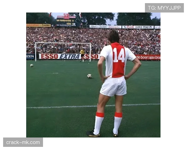 马尔蒂尼防守体系揭秘：经典战术如何重塑现代足球防守哲学