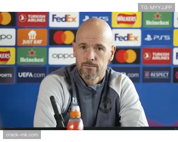 滕哈赫创新边后卫战术，助力曼联防线全面升级