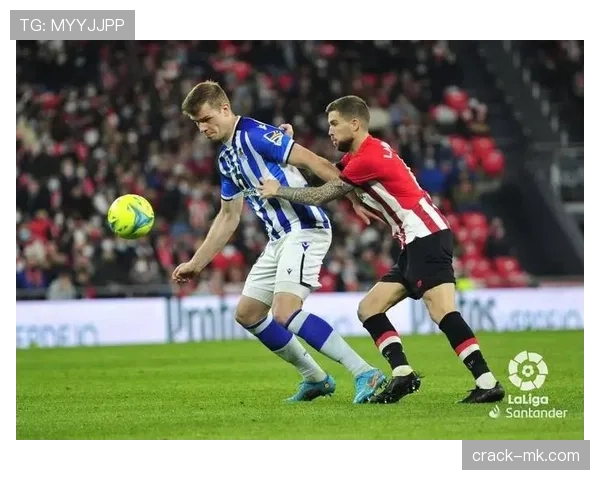 维也纳德比重燃战火,红白军团迎战蓝白雄狮,激烈对决引爆球迷期待 维也纳德比重燃战火,红白军团迎战蓝白雄狮,激烈对决引爆球迷期待