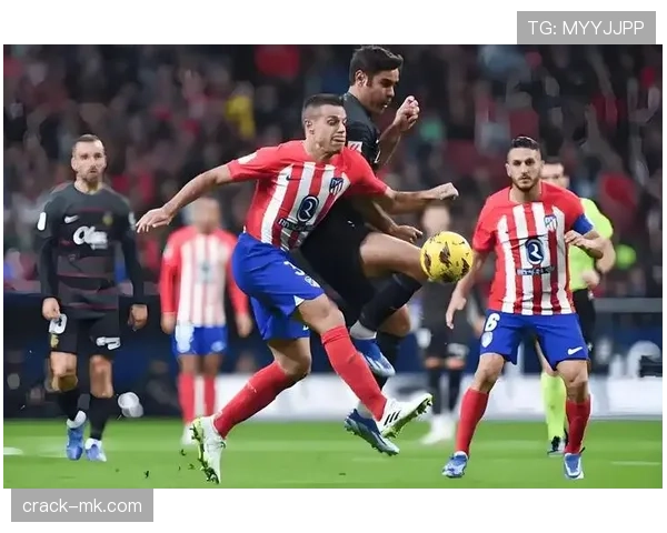 标准列日新帅执掌球队，带来战术新风格，志在重返顶级舞台